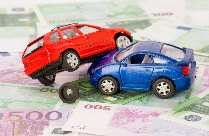 Atenție, șoferi! Cresc tarifele la RCA