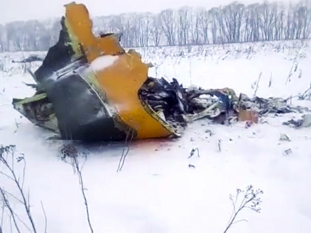 Rusia: Echipele de intervenţie acţionează pentru recuperarea cadavrelor persoanelor decedate în accidentul de avion