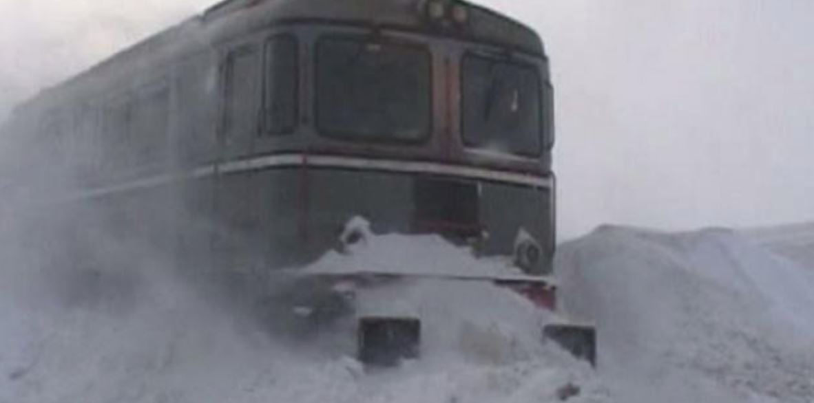 CONSTANȚA/TULCEA: Trenuri anulate din cauza codului portocaliu