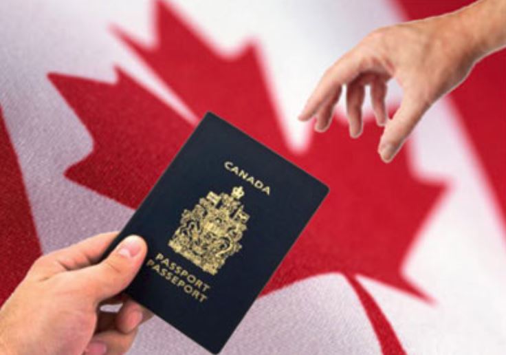 Există posibilitatea reluării obligativităţii vizelor în Canada pentru cetățenii români