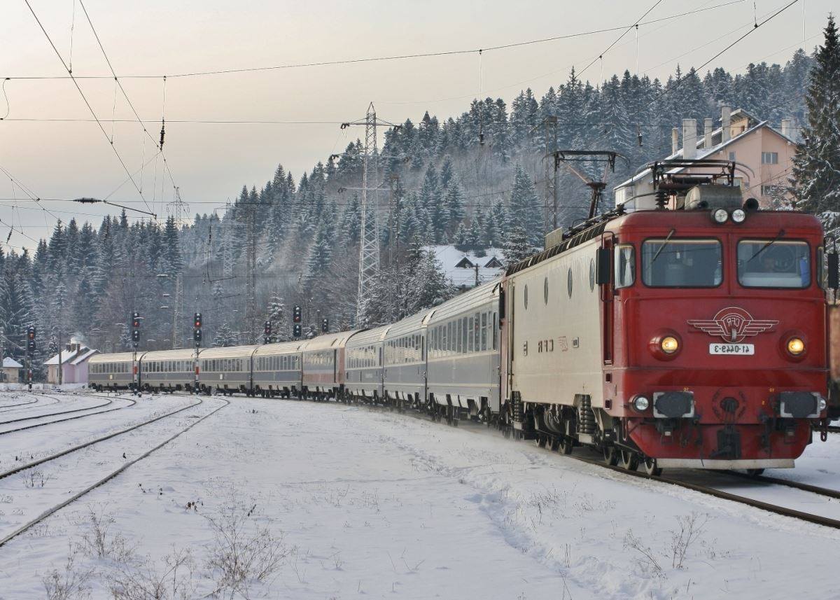 CFR Călători a anulat 46 de trenuri, vineri dimineaţa