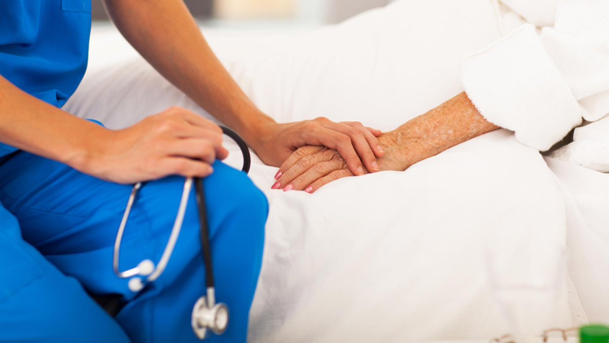Constanța: Centrul de îngrijiri paliative pentru bolnavii de cancer, cu un pas mai aproape de reînființare