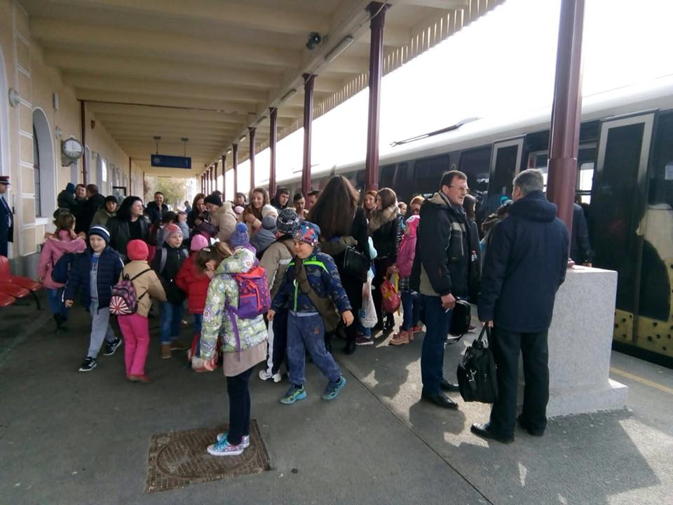 CFR Călători: Copiii până în 5 ani au gratuitate la tren în vacanţa prilejuită de Sărbătorile Pascale
