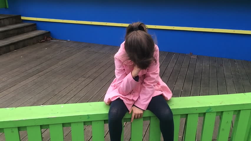 Constanța: Copil rătăcit, găsit de jandarmi şi redat familiei