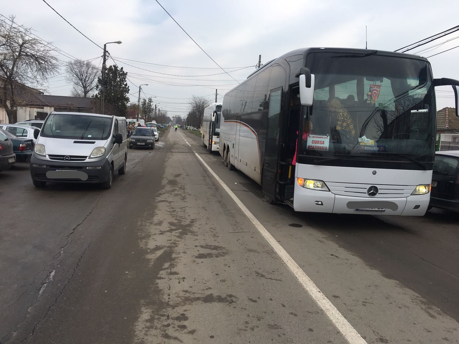 Accident la Năvodari. O elevă a fost lovită de mașină în timp ce încerca să urce într-un autocar