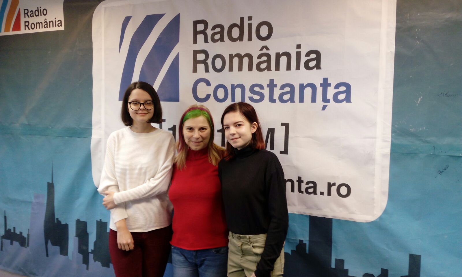 Două eleve din Constanța, premiate de NASA pentru o idee genială de turism în spațiu (audio)