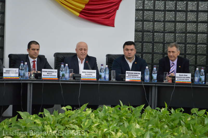 Ministrul Turismului: „Străinii care vizitează anual Delta nu ar ocupa nici 50% din stadionul naţional“