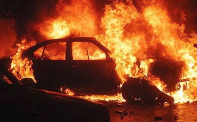 CONSTANȚA: Bărbat reținut după ce ar fi incendiat două mașini