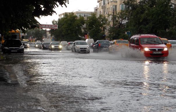 Primăria Constanța ia măsuri pentru a preveni efectele nefaste ale codului galben de vreme severă