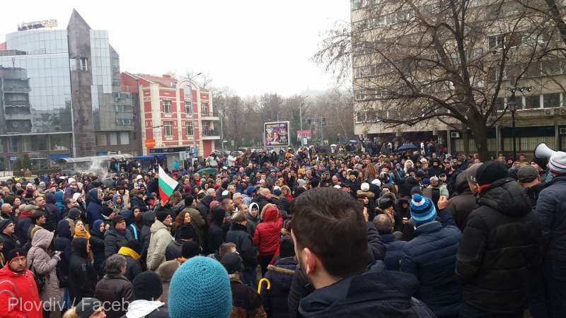 Bulgaria: Proteste la Plovdiv pentru eliberarea unui medic care a ucis în legitimă apărare un spărgător