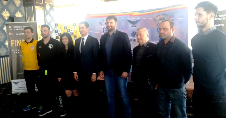 Turneul Final Four al Cupei României la handbal masculin începe sâmbătă la Constanța