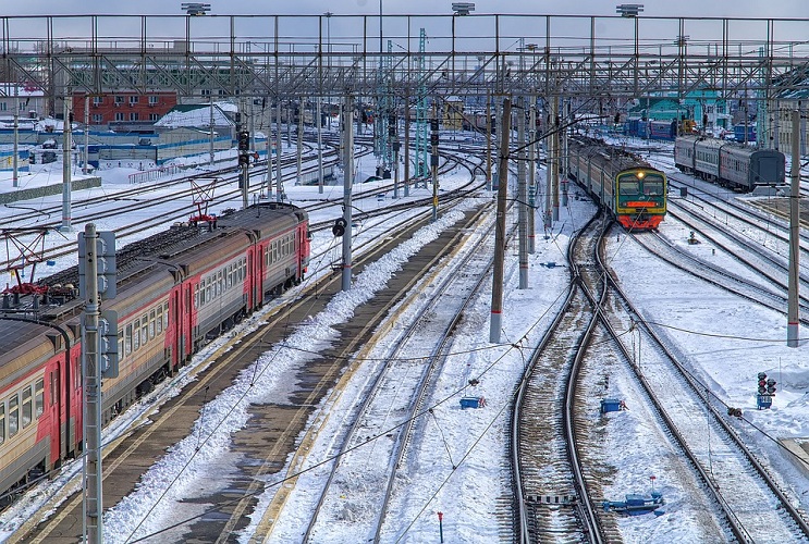 17 trenuri sunt anulate luni după-amiază din cauza condiţiilor meteo
