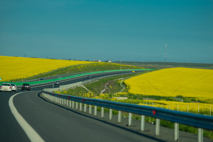 DRDP Constanța anunță că a netezit drumul către distracția din acest weekend! Gropile de pe A2 au fost astupate