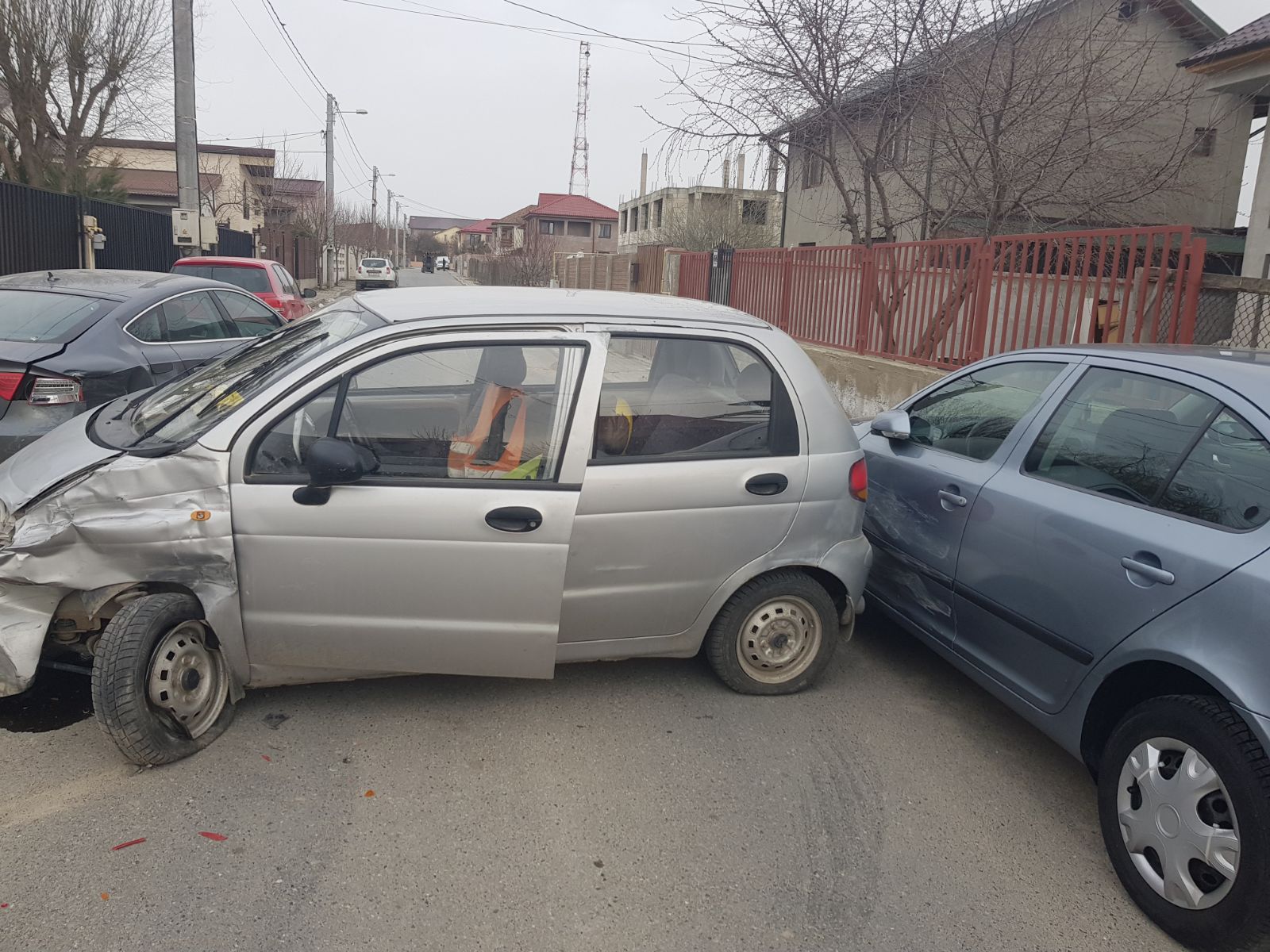Medgidia: Accident rutier pe str. Panseluțelor. Un bărbat a fost rănit (foto)