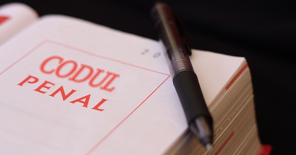 Modificări la Codul penal – eliminarea neglijenţei în serviciu, modificarea termenului de prescripţie, a condiţiilor de confiscare extinsă