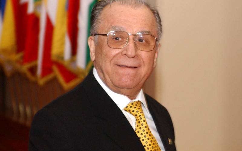 Dosarul „Revoluţiei“ – Ion Iliescu, citat la Parchetul General (update)
