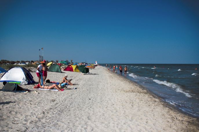Camparea și grătarele NU sunt permise turiștilor care au ajuns în Rezervaţia Biosfera Delta Dunării