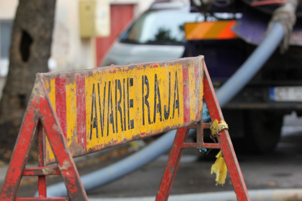 Avarie RAJA pe strada Pescarilor