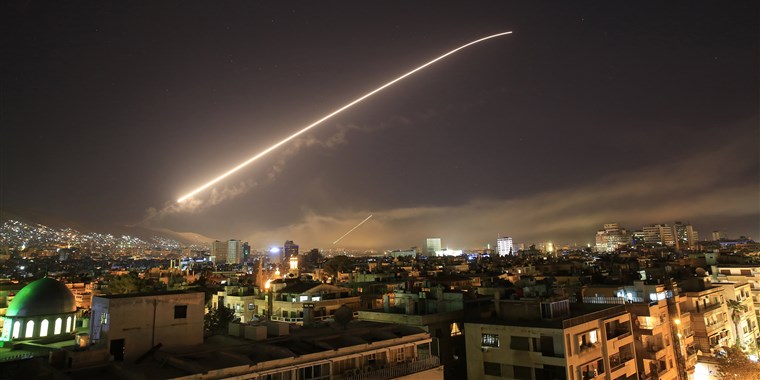 Atac occidental asupra mai multor ţinte din Siria în această dimineaţă! Rusia: Astfel de acţiuni nu vor rămâne fără consecinţe!