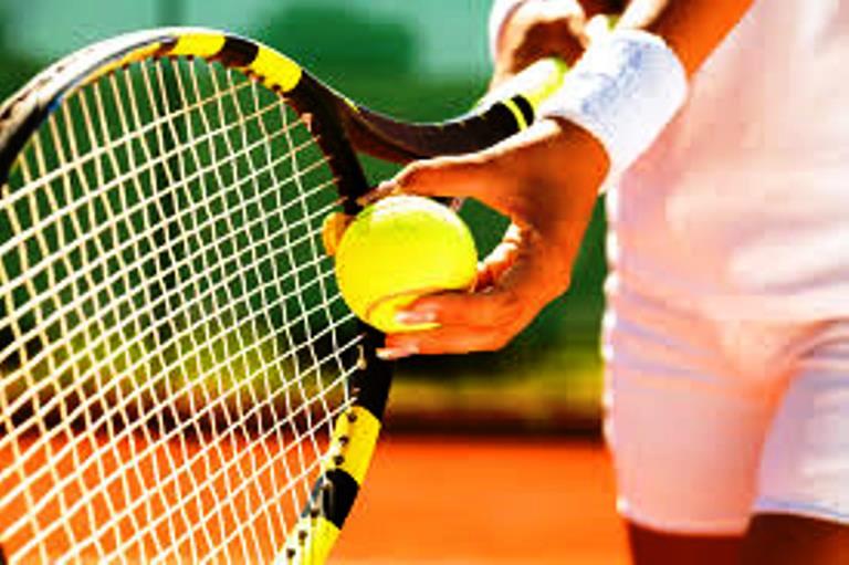 Monica Niculescu și Jaqueline Cristian sunt calificate în turul doi la Praga