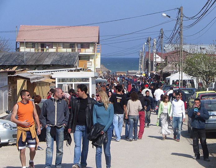 Aproximativ 10.000 de turişti sunt aşteptaţi în Vama Veche în minivacanța de 1 Mai
