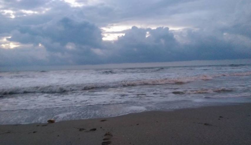 Cer parțial acoperit de nori în Dobrogea