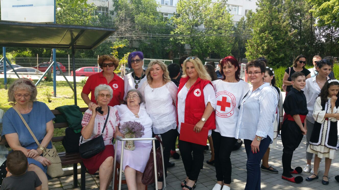 FOTO: Sărbătoare la Căminul pentru Persoane Vârstnice din Constanţa