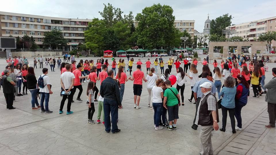 FOTO: Piaţa Civică din Tulcea a găzduit evenimentul „ONG Fest”