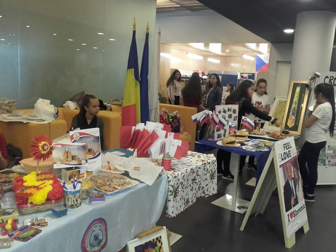 Unitate în Diversitate: Eveniment cultural dedicat Zilei Europei, la Centrul pentru Tineret „Jean Constantin“ din Constanța (foto)