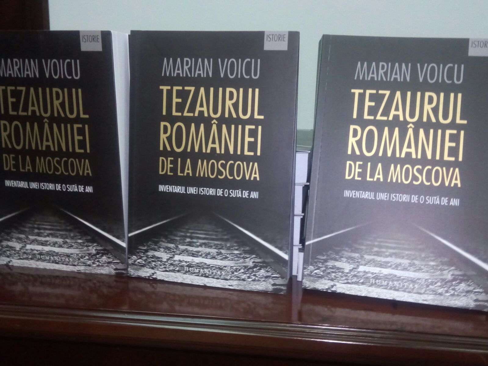 FOTO – CONSTANȚA: Lansarea cărții jurnalistului Marian Voicu – „Toată Memoria României de la Moscova”