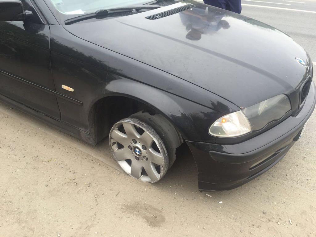 Cascadorii râsului și-au dat întâlnire la mare, unde fac circ pe șosele (foto+video)