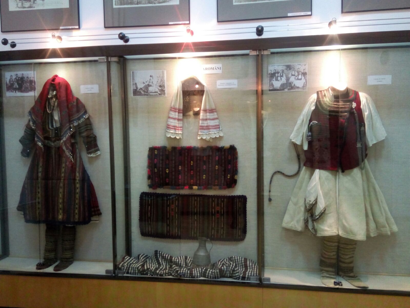 Premieră la Constanța! Expoziție de costume tradiționale autentice dobrogene vechi de 150 sau chiar 200 de ani!