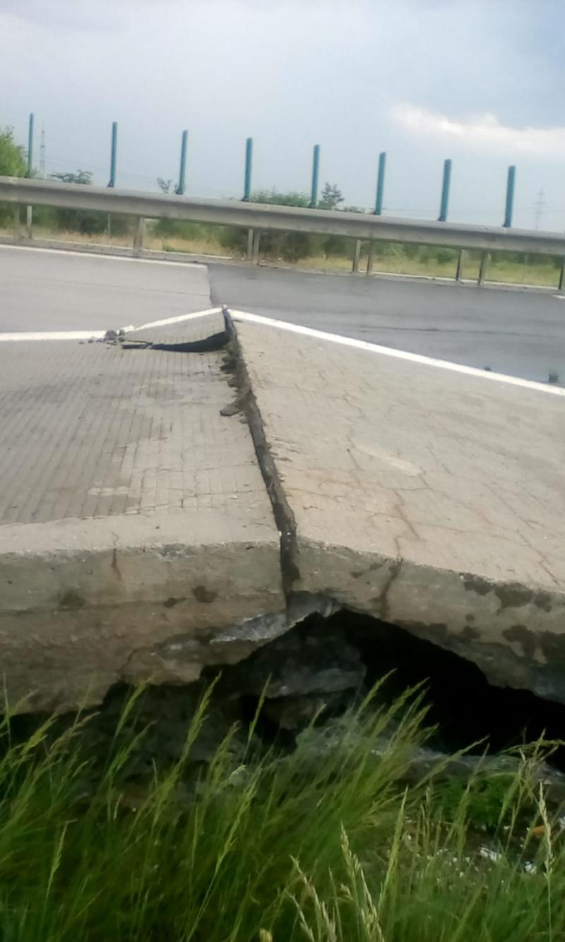 CNAIR: Circulaţia pe Autostrada Soarelui se desfăşoară normal, după remedierea deformării apărute pe carosabil la km 17