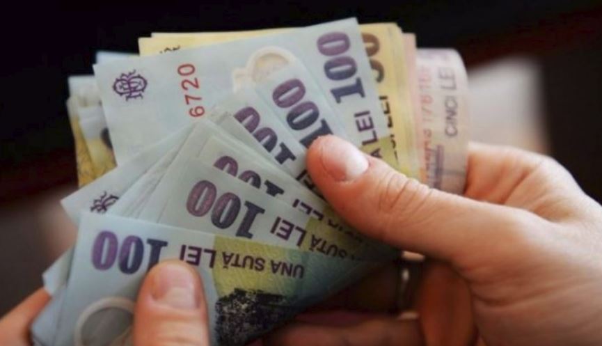 Salariul minim pe economie ar putea crește de la 1 noiembrie. Venitul, diferențiat în funcție de studii și vechimea în muncă