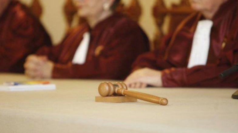CCR: Există conflict între Parlament şi Înalta Curte pe tema constituirii completurilor de 5 judecători