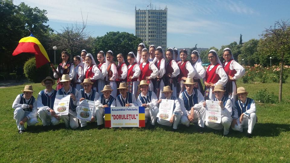 TULCEA: Festivalul Bujorului 2018