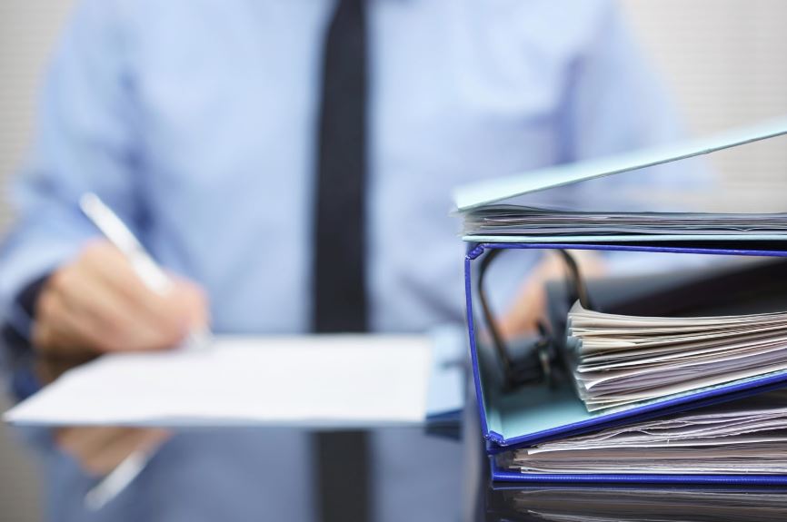 Institutul Naţional de Administraţie: Cursuri de perfecţionare pentru funcţionarii publici