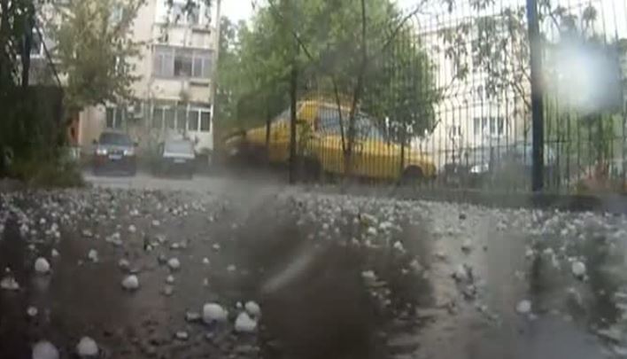 Județul TULCEA: Cod galben de grindină și descărcări electrice