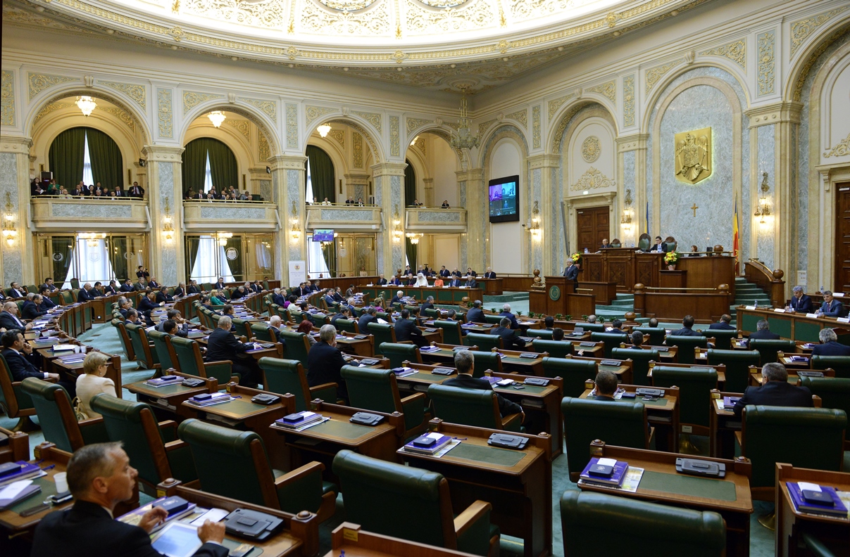 Ordonanţa de urgenţă de modificare a legilor Justiţiei, luni, pe ordinea de zi a plenului