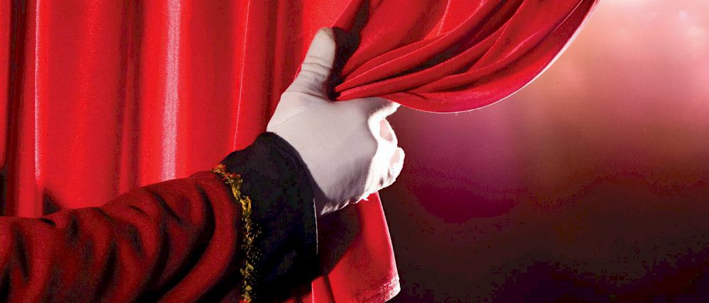 O dramă între două comedii, în weekend, la Teatrul de Stat Constanţa