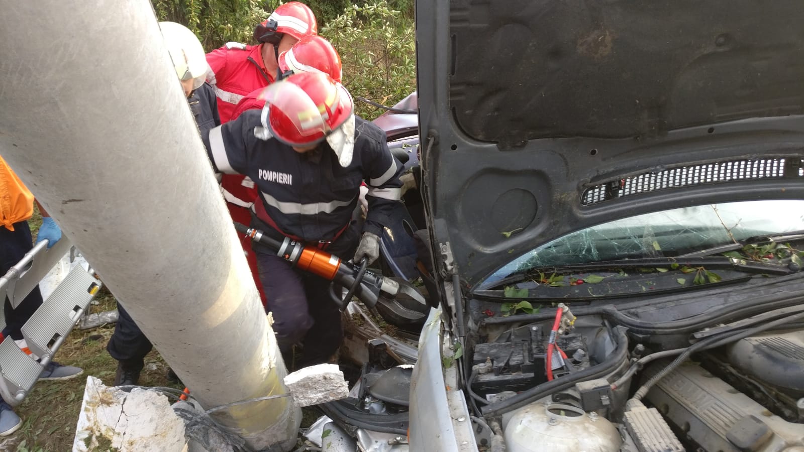 CONSTANȚA: Accident rutier. O persoană este încarcerată