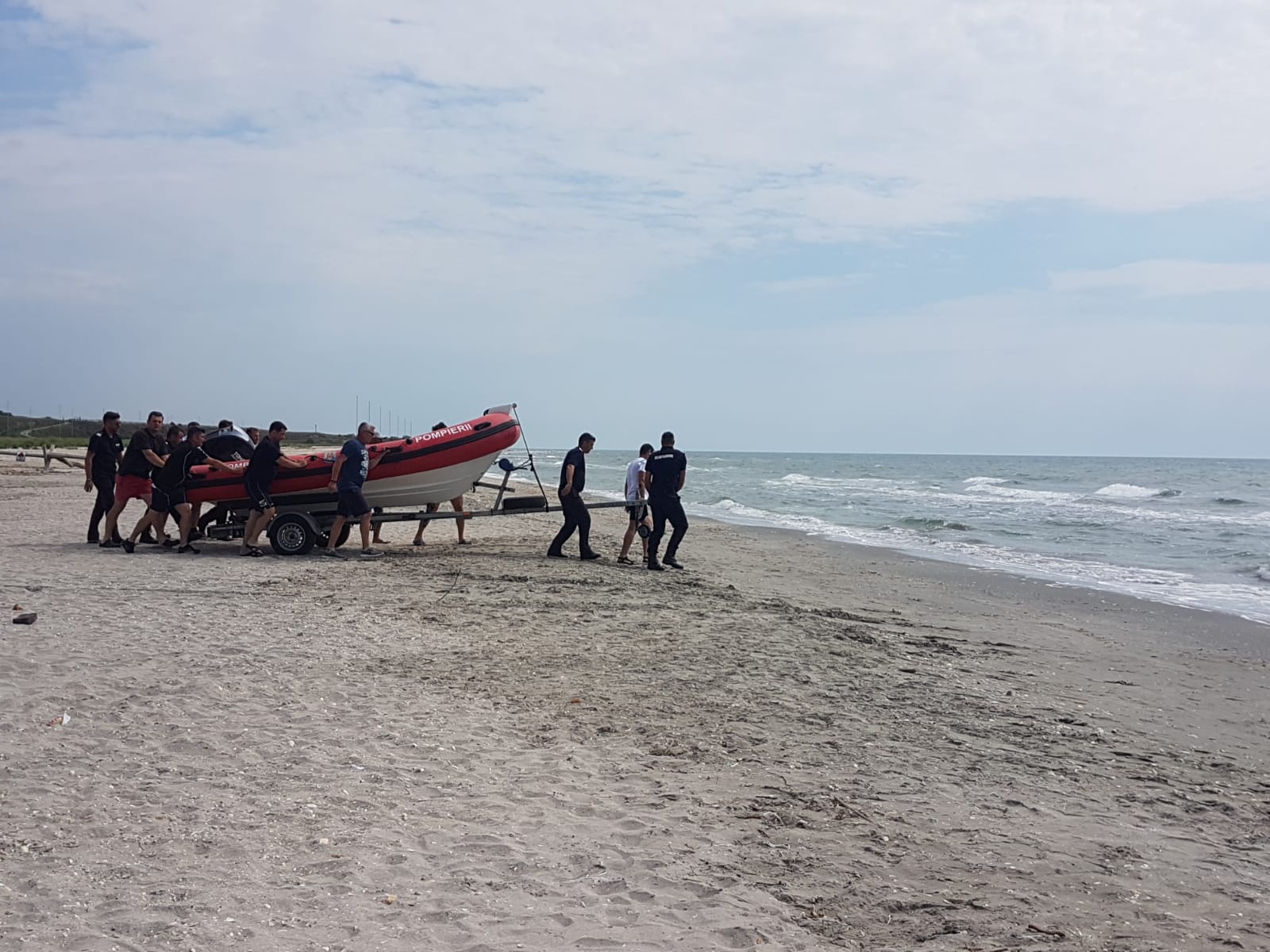 Căutări reluate pe plaja de la Corbu
