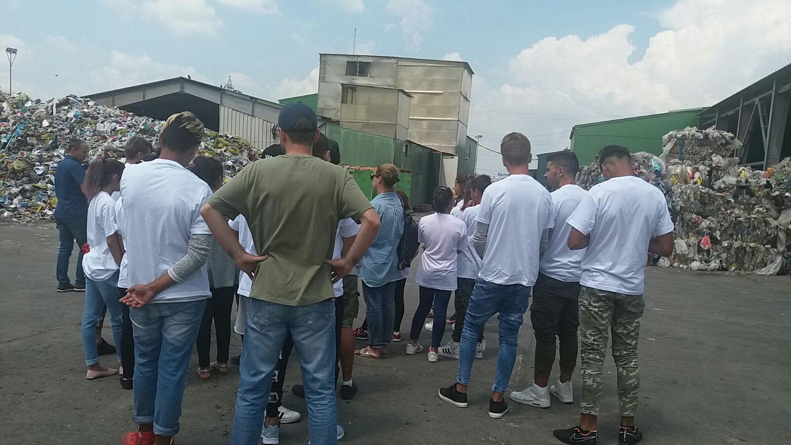 FOTO – CONSTANȚA: Zeci de copii au aflat care este importanța selectării și reciclării deșeurilor