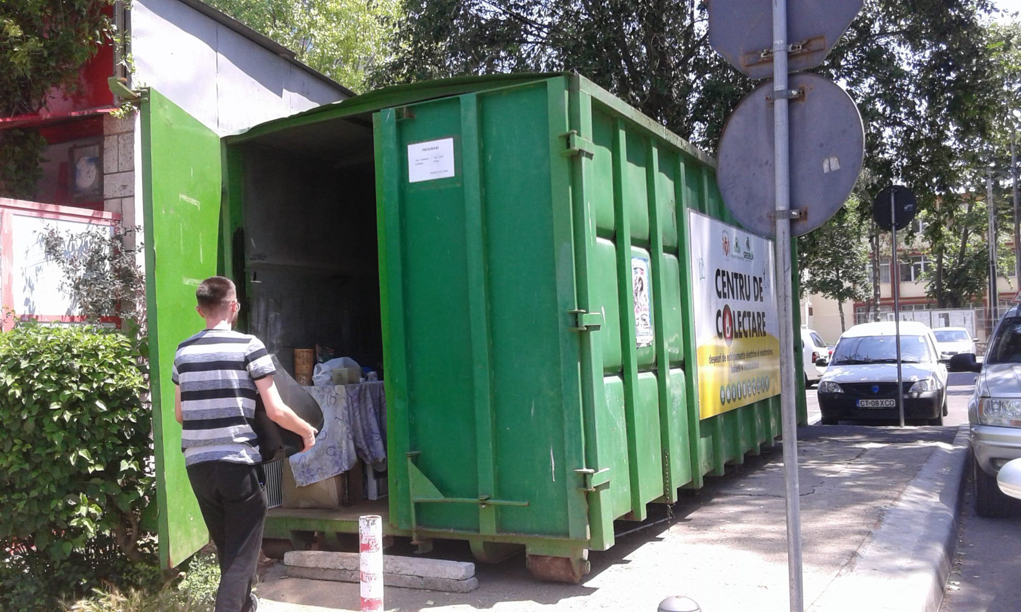 Constănțenii nu prea reciclează electrocasnicele. La centrele de colectare, într-o săptămână, abia se umple jumătate de container