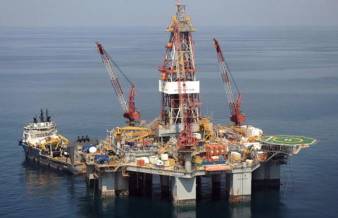 Legea offshore, dezbătută marţi în comisia de specialitate a Camerei Deputaţilor