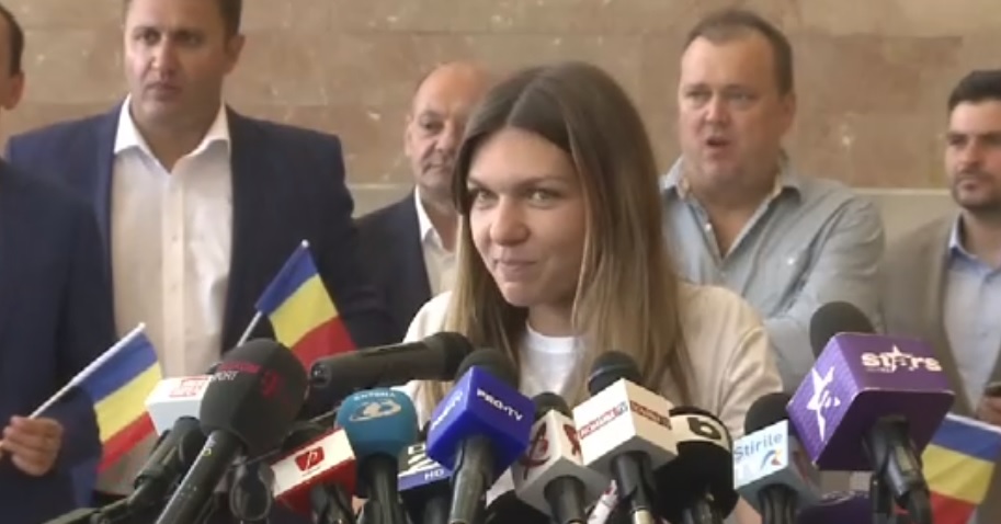 SIMONA HALEP – „Cred că sunt jucătoarea cu cei mai mulţi fani la meciuri”