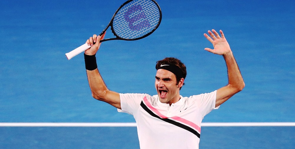 Roger Federer revine pe zgură după aproape trei ani