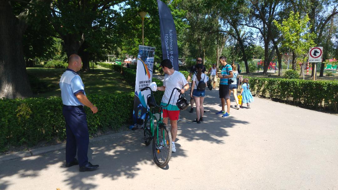 VIDEO-FOTO/ CONSTANȚA: Bicicleta beată, o provocare chiar și pentru cei mai experimentați în ale pedalatului
