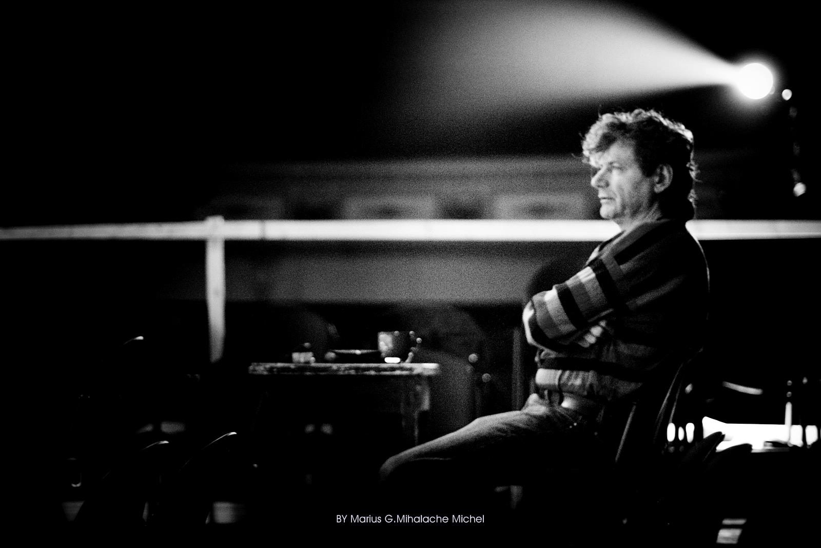 Interviurile RC | Regizorul Alexander Hausvater: Teatrul trebuie să fie o artă a prezicerii; un spectacol trebuie să reflecte societatea în care trăim