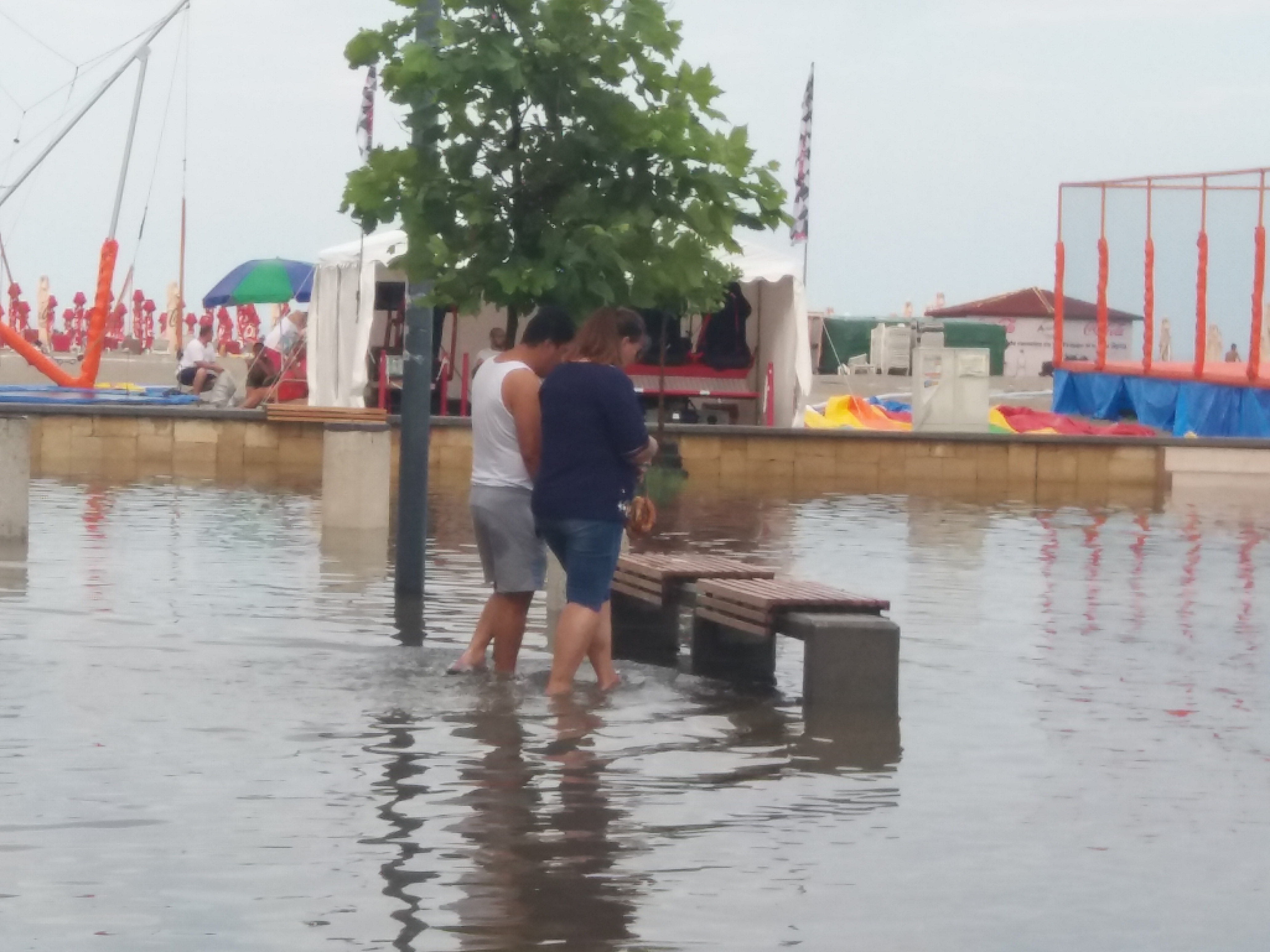 Cod galben! Ploile continuă până diseară în județele Constanța și Tulcea